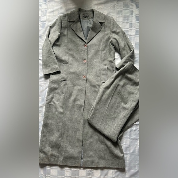 A & K Designs Grey Chevon Print Full Length Jacket and Trouser Suit Set - Picture 1 of 17